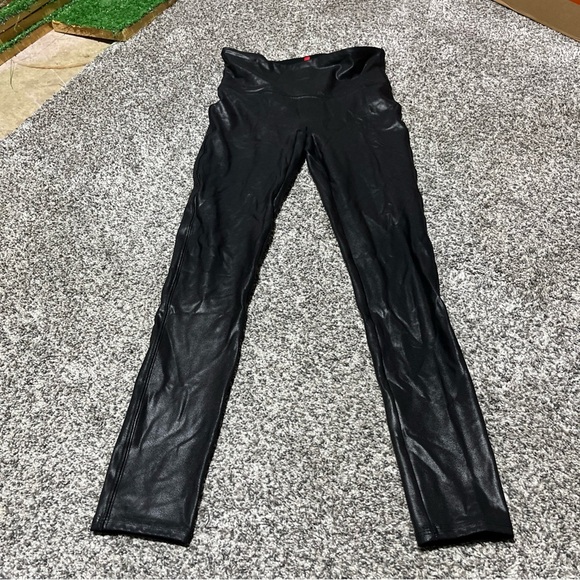 Spanx Womens Small Petite Pull-On Leggings Shiny Faux Leather Black - Picture 1 of 10